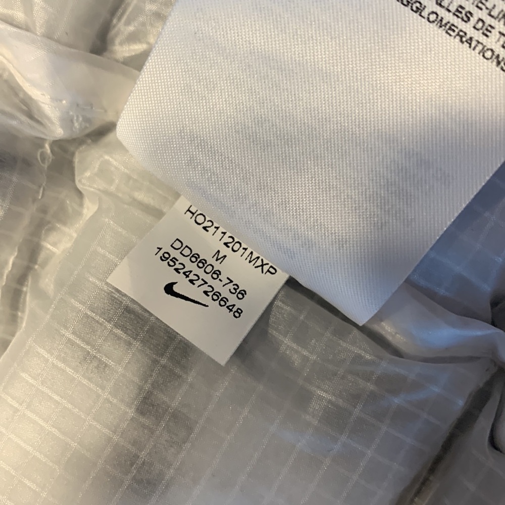 Men’s Nike tech pack jacket - Picture 10 of 16
